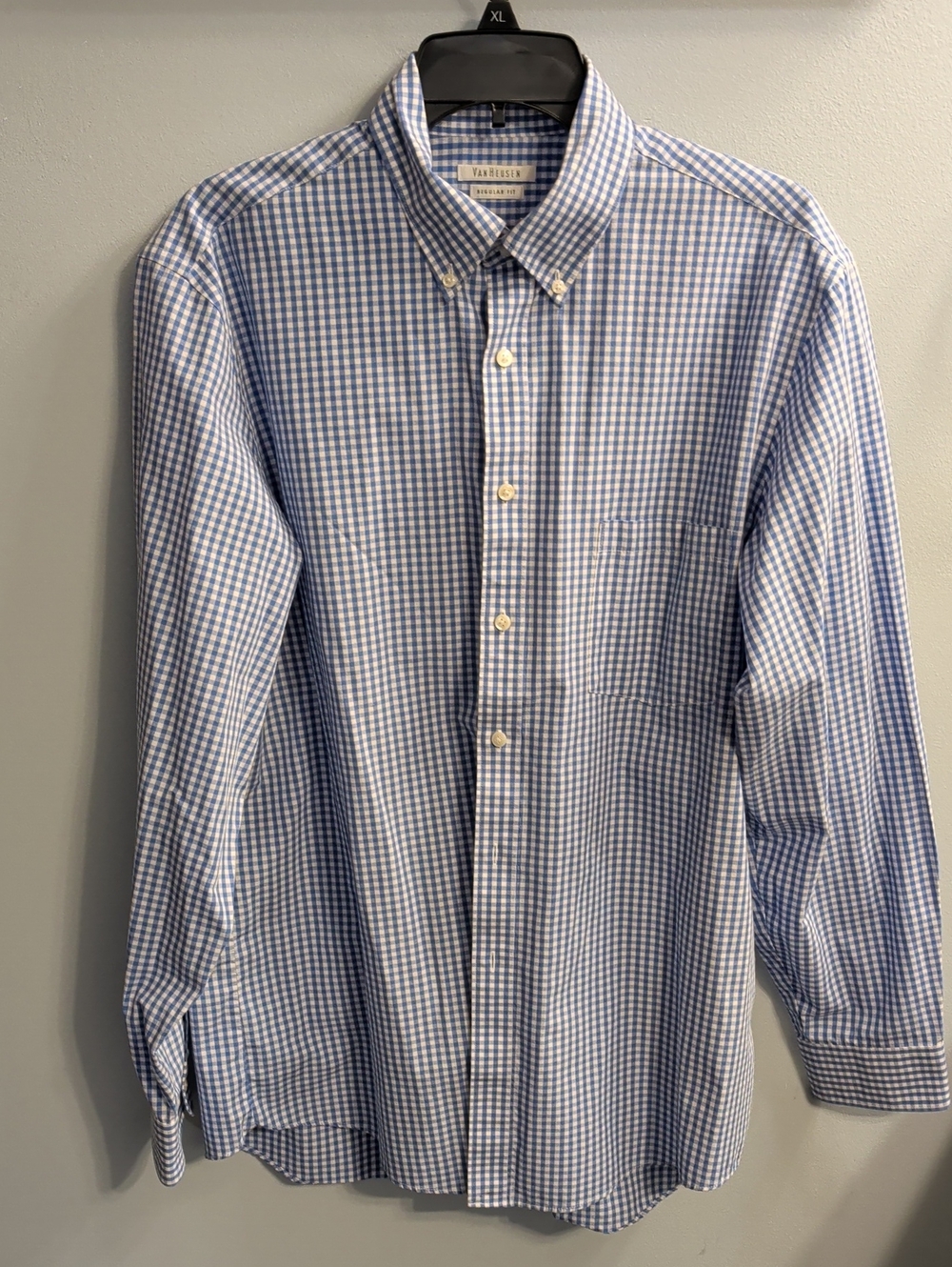 🍉Van Heusen Blue and White Gingham Button-Down Shirt - Men